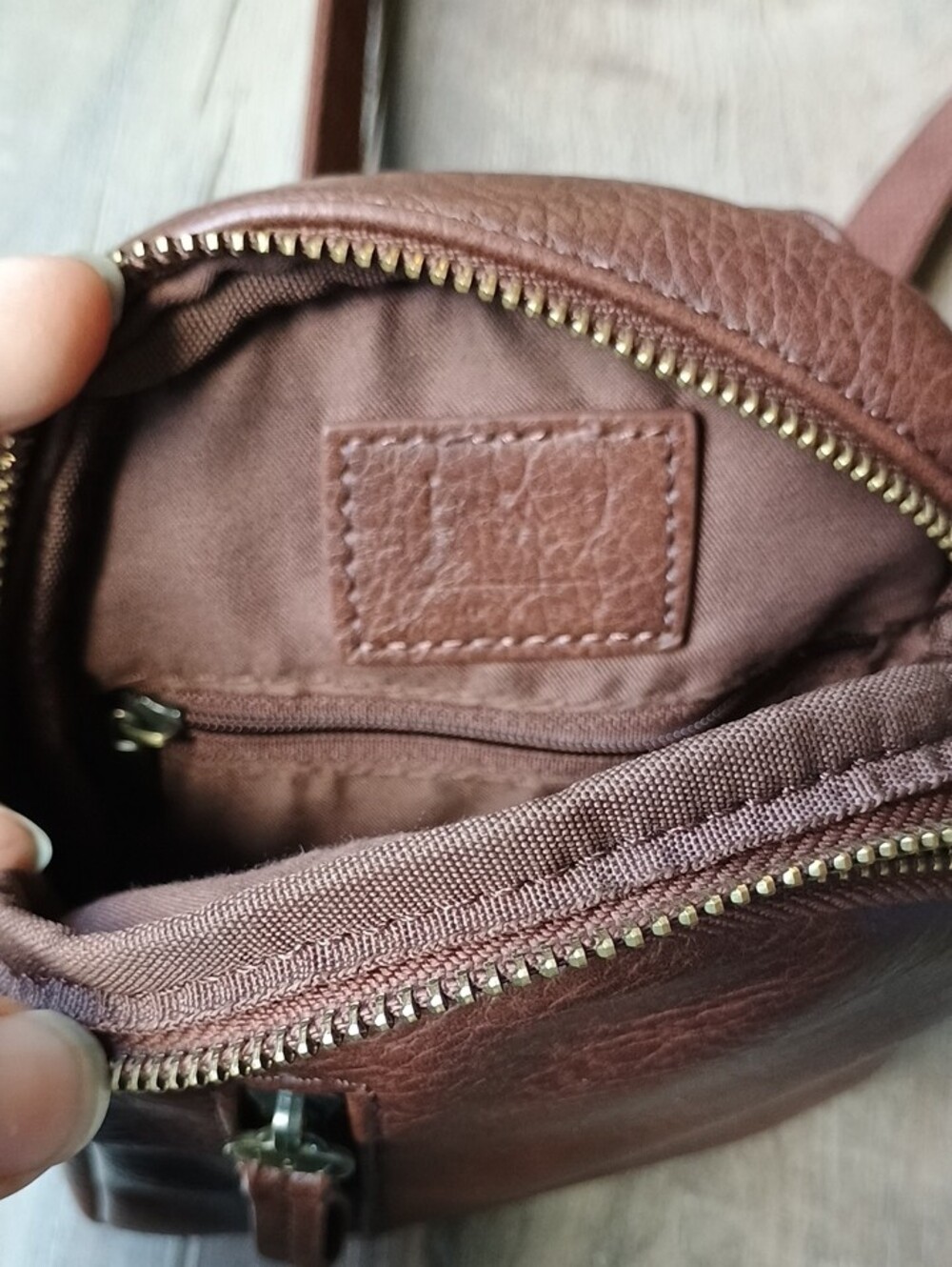 Joy Susan Brown Leather Crossbody Bag - Picture 8 of 12